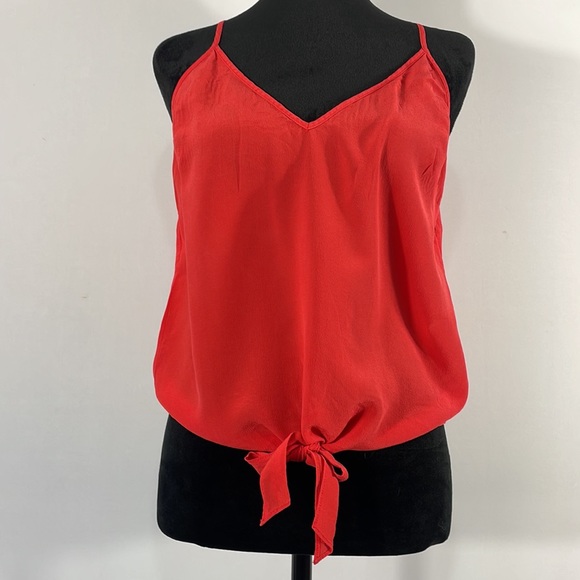 Bebe Red silky soft Cami,spaghetti strap’s,front tie waist,V-neck,Sleeveless - Picture 5 of 12